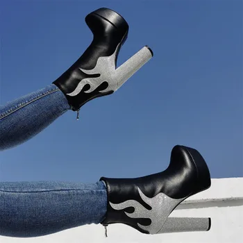Нов прием на 2021 г., женски ботильоны на платформа и висок ток в готически стил, стръмни Черни Обувки с Принтом с Цип, Зима-Есен, Популярна Дамски Обувки, Модни